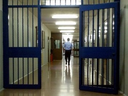 Veneto/ Impiegata pubblica in malattia, ma si prostituisce a casa