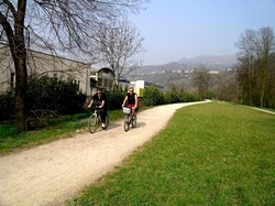 Conoscere le piste ciclabili:video e guida dalla Provincia