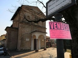 C’&egrave; la crisi, la chiesamette in vendita l’oratorio