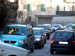 Chiude via DalmaziaVarese rischia il caos