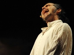 Grandi emozioni a teatrocon quel diavolo di Pel&ugrave;