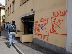 Scritte razziste a VareseNel mirino gli italiani