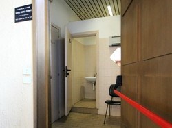 Movida senza bagniGli Angeli aprono la Torre