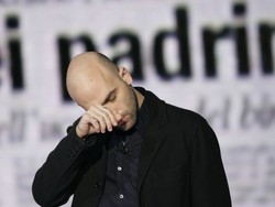 Saviano: Abruzzo, rischio mafiaBondi s’arrabbia: "Ingeneroso"