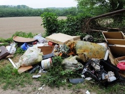 Terreni imbottiti di rifiuti"La Bevera &egrave; una bomba ecologica"