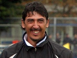 Beppe Manari ha firmatoE’ lui il nuovo mister
