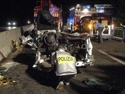 Dramma sull’AutolaghiMorti tre ventenni