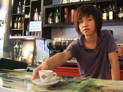 Bar made in Chinadi fronte al Comune