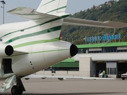 "Turisti, andate ad Agno"E Como beffa Malpensa