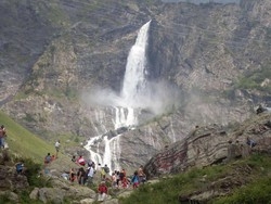 Riaprono le cascate del Serio Ancora tante sagre nel weekend