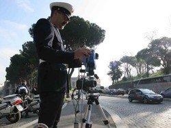 Occhio alla velocit&agrave;Autovelox in agguato