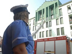Busto, piovono calcinacciPaura in via Magenta
