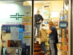 Assalto alla&nbsp;farmaciaIl bandito voleva uccidere