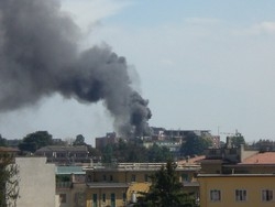 Fiamme&nbsp;nell’ospedale di Varese Malore per due vigili del fuoco