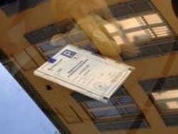 Addio al pass per la sosta gratuita
La giunta “tassa” politici e dipendenti