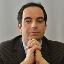 Alfieri cambia la linea democrat
«Meno liti sui social e più studio»