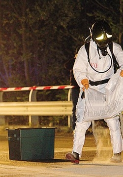 Allarme chimico in tangenziale
È caccia al furgone-fantasma