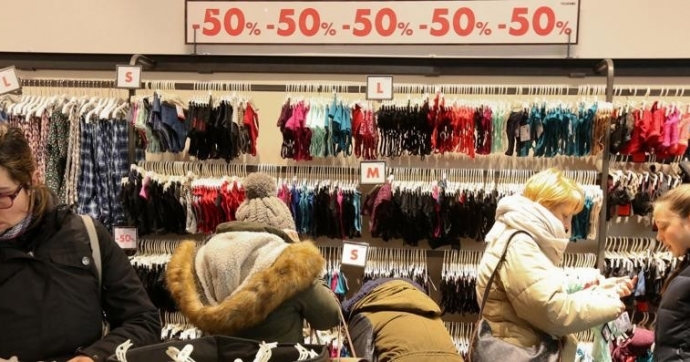 Assalto ai saldi: stravince il low cost