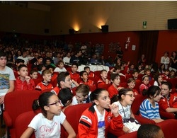 Bambini a teatro con “Impronte”