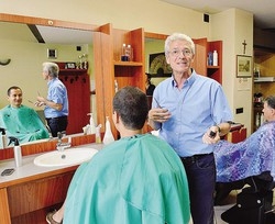 Barbiere della dolce vita
Nella Varese con i “dané”