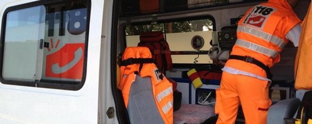 Cade da cavallo al centro ippico. L’escursione si trasforma in dramma ...