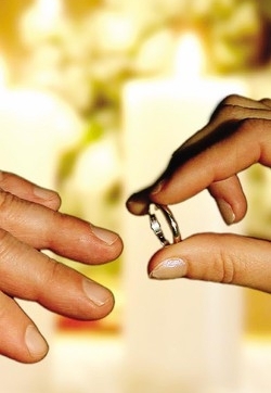 Cadono i “fiori d’arancio”
Per i matrimoni a Varese
s’aspettano tempi migliori