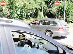 Che sorpresa la via Friuli chiusa
Auto in tilt e grande confusione