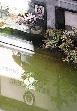 Cimitero di Giubiano da incubo
L’acqua è lì e l’amarezza anche