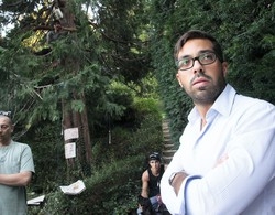 Clerici litiga per i cipressi
«Ma io le taglio la testa?» VIDEO