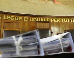 Era sieropositivo, contagiò la moglie
Condannato a dieci anni di carcere