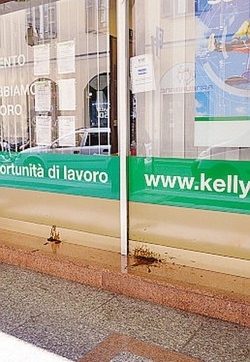 Escrementi in Galleria e pipì in corso
Varese d’estate tira fuori il peggio