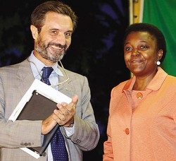Fontana a tu per tu con Kyenge
«Gli attacchi? Politicamente ci gioca»