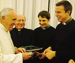 Futuri don dal Papa «Trattate 
le persone con molta tenerezza»