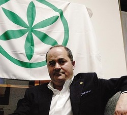 Galli decolla, Speroni bocciato
La Lega vota la svolta in Europa