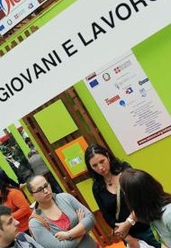 Giovani e senza un titolo di studio
A Varese mantengono i genitori