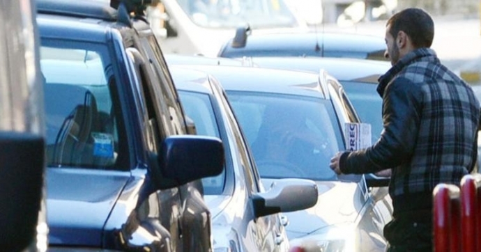 Ha vent’anni e il vizio dell’accattona
I vigili l’hanno già “pizzicata” 27 volte
