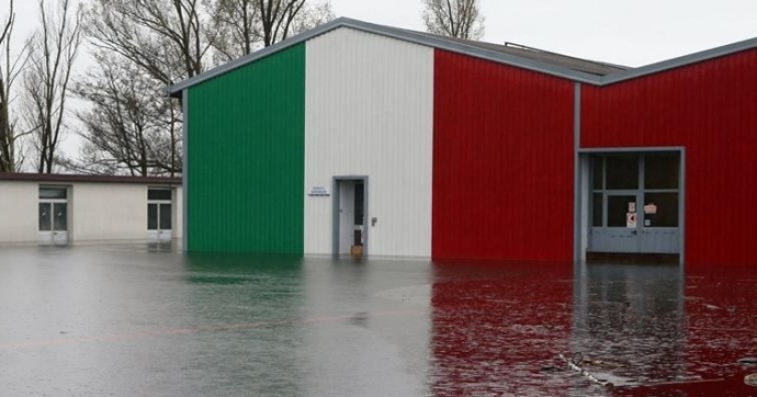 Il lago di Varese esce dagli argini
La Mv Agusta finisce sott’acqua