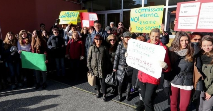 Il Manzoni trasloca E gli studenti pagano