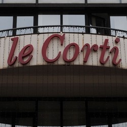Ladro razzista alle Corti Pizzicato e denunciato