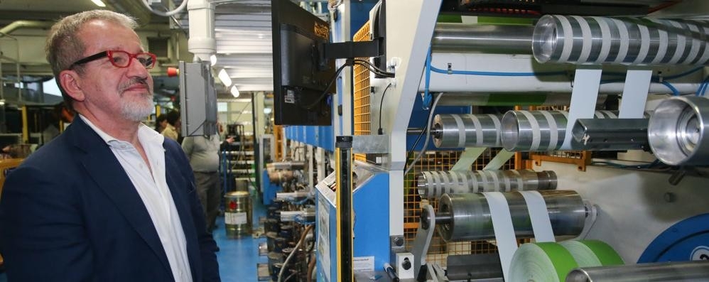 L’azienda che fa stappare il mondo. Maroni tra le meraviglie dell ...