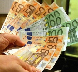 Le finte “innamorate”
prosciugano il nonnino