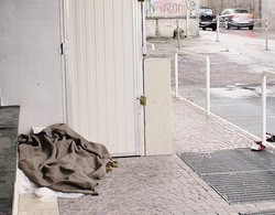 Lenzuolo, coperta e brutta tosse
Psicosi: «Il clochard ha la Tbc?»