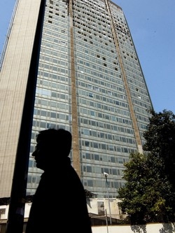 Lombardia a burocrazia zero
Stavolta l’accordo è bipartisan