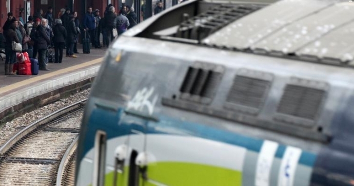 L’ubriaco dà fuori di matto
Due ferrovieri in ospedale
