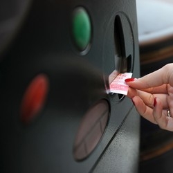 Mamme, volete il “pass rosa”?
Rassegnatevi: per ora non esiste