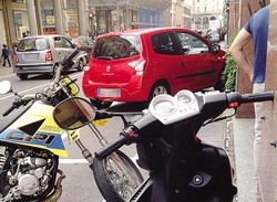 Non è solo colpa della caserma
I maleducati in città creano il caos