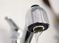 Nuovo borsino delle bollette
Giù luce e gas, su acqua e rifiuti