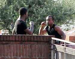 «Ognuno ha il suo spazio
Ma quelli là sono cattivi»