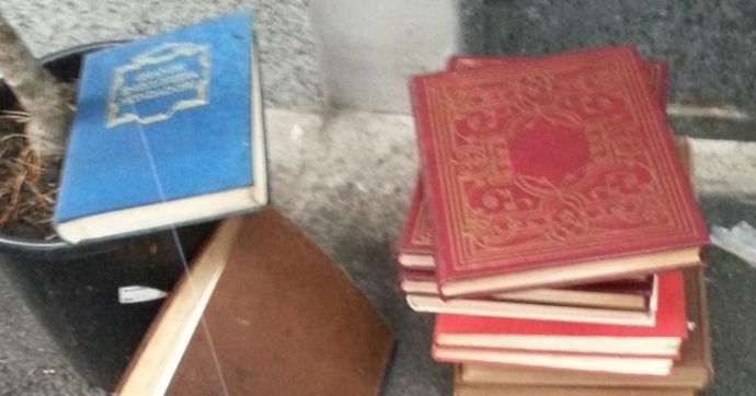 Ormai buttano tutto
Compresa la Bibbia