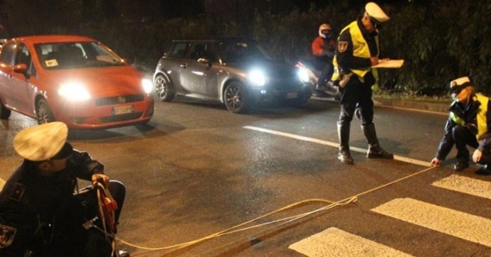 Pedoni travolti in via Daverio Attimi di paura a Varese